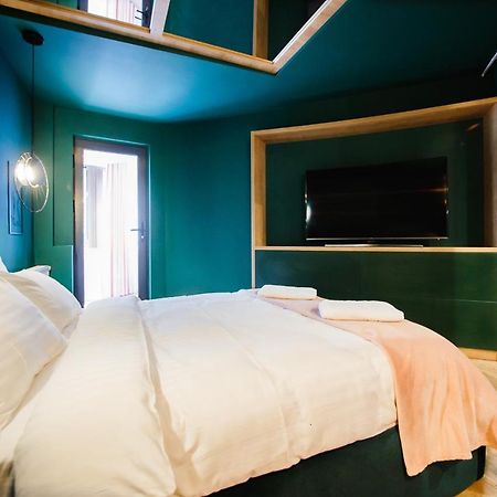 Green Velvet City Retreat 오라데아 외부 사진