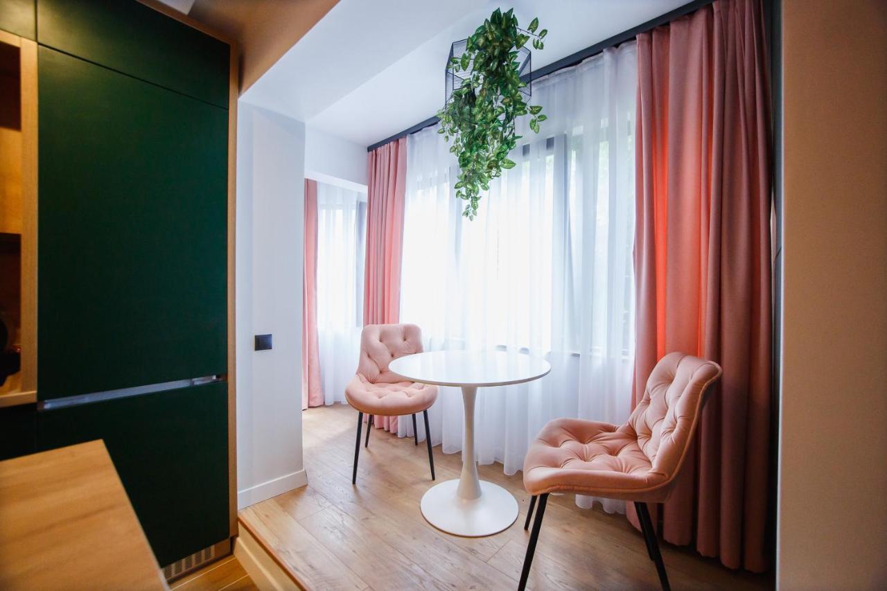 Green Velvet City Retreat 오라데아 외부 사진